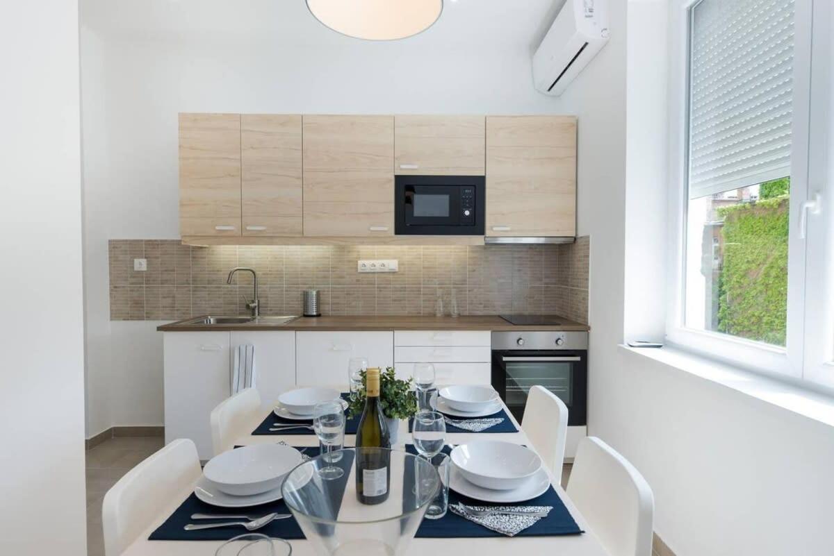 Trendy Central Apartment At Castle บูดาเปสต์ ภายนอก รูปภาพ