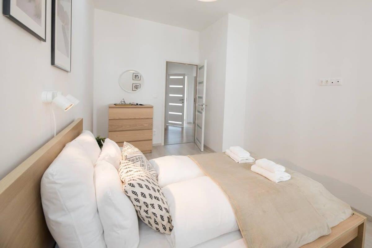Trendy Central Apartment At Castle บูดาเปสต์ ภายนอก รูปภาพ